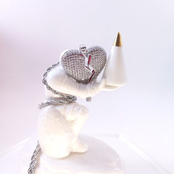 ❤️ Icy Dropping Heart + 20" Rope Chain - Picture 4 of 8